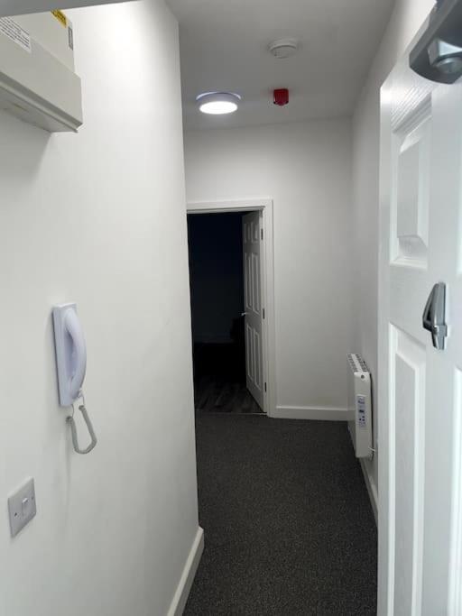 #4Bs 1 Bed Serviced Apartment Derby Bagian luar foto